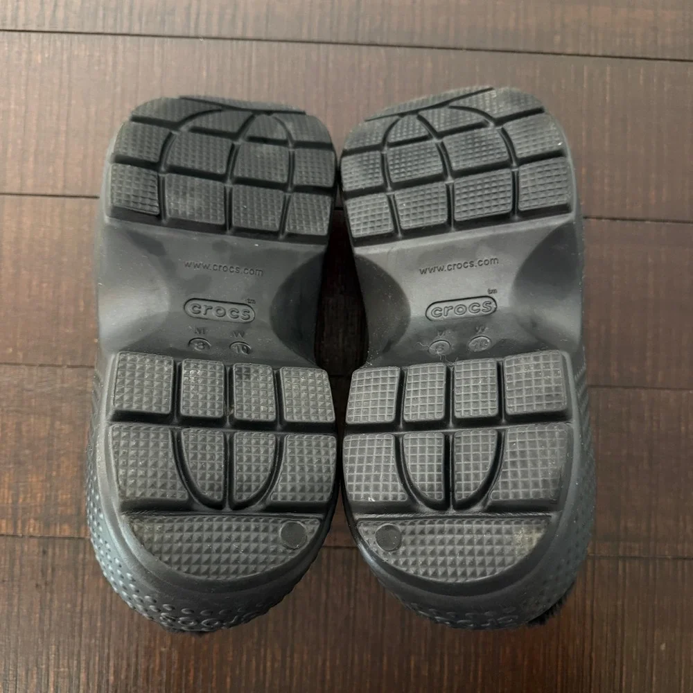 CROCS stomp lined